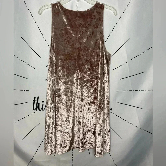 Forever 21 Crushed Velvet Blush Pink Babydoll Dress - Picture 4 of 4